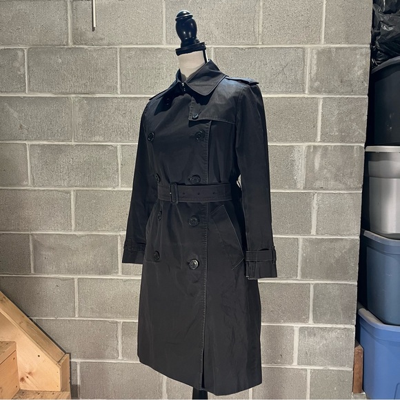 Burberry Irene trench coat. - Picture 5 of 15